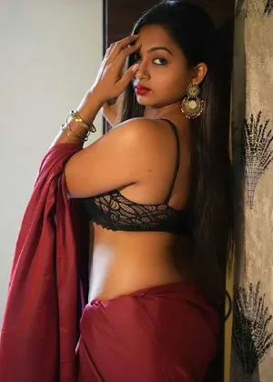 Delhi Escort Julie